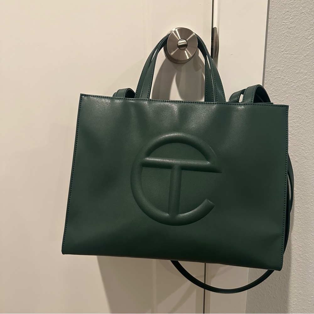 Telfar Medium - Picture 4 of 11